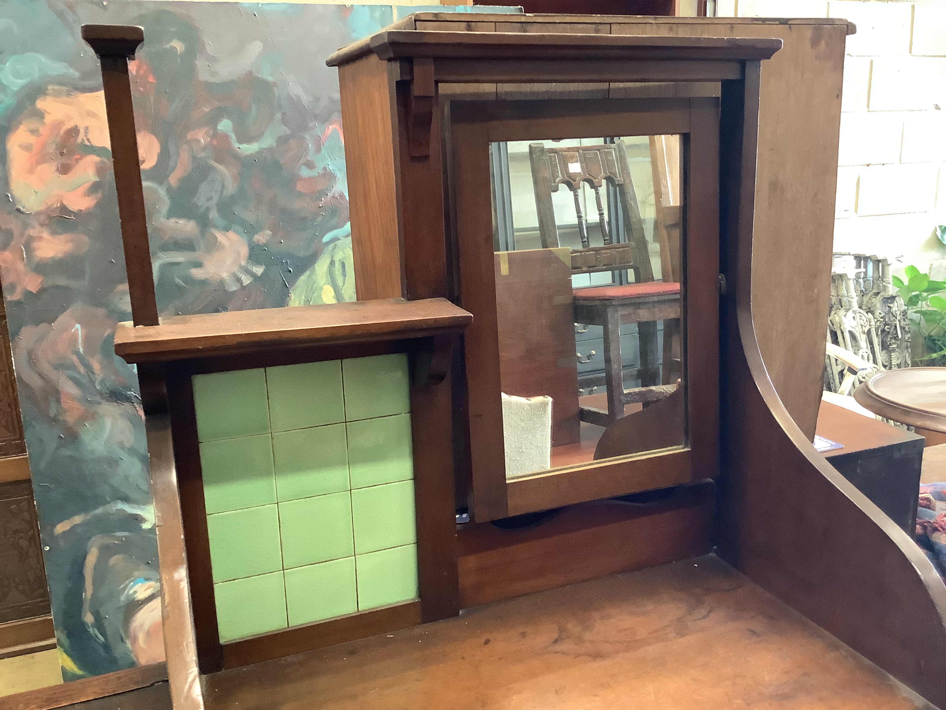 An Edwardian mahogany washstand